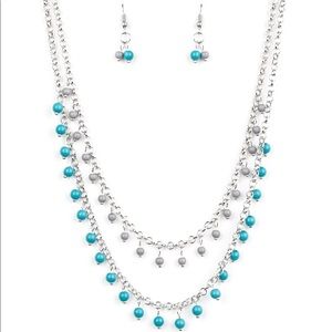 Dainty Distraction blue necklace